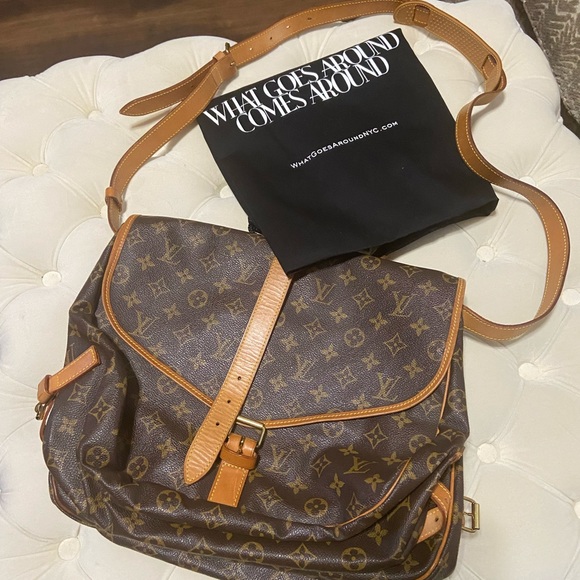 Authentic Louis Vuitton Messenger Bag - Picture 2 of 9